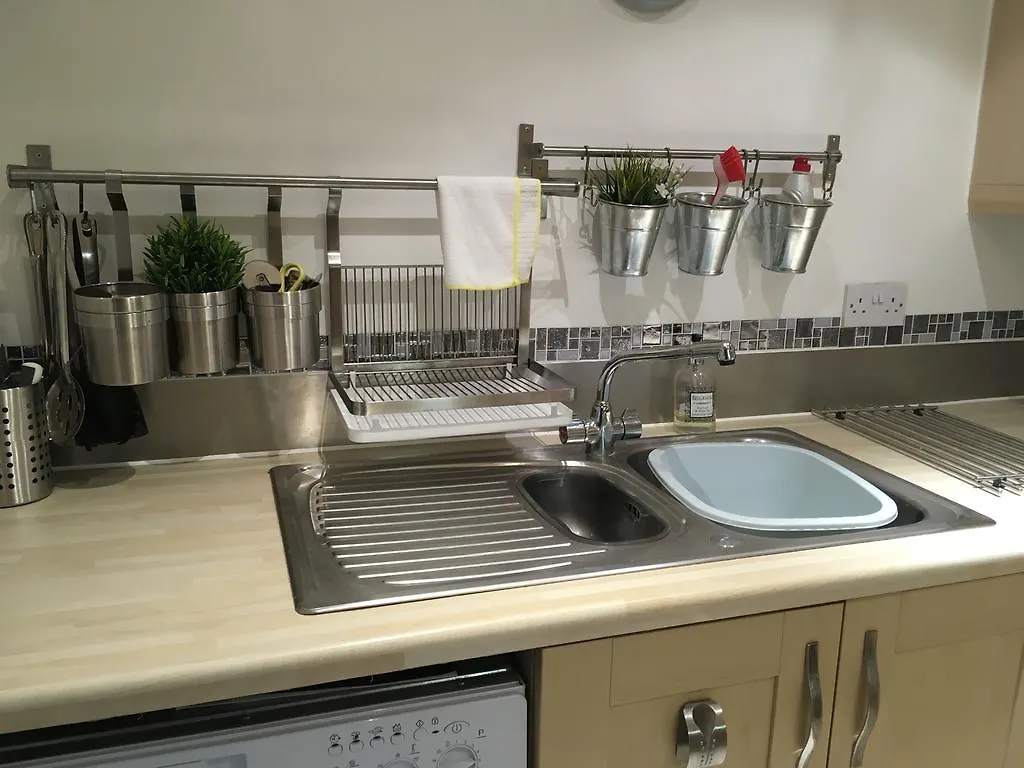Cardiff Central Apartment